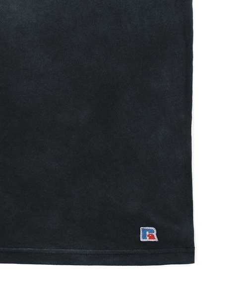 Russell Athletic(ラッセルアスレティック)の「〔BLACK LABEL〕"A-PACK" RUSSELL ATHLETIC GARMENT DYE TEE :ラッセルアスレティック別注 ガーメントダイTEE / 製品染め / ヴィンテージ加工(Tシャツ/カットソー・メンズ・スミクロ/パープル/グレイッシュブルー・MEDIUM/X-LARGE/LARGE)」の10枚目の写真