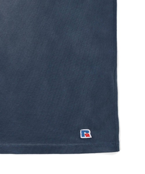 Russell Athletic(ラッセルアスレティック)の「〔BLACK LABEL〕"A-PACK" RUSSELL ATHLETIC GARMENT DYE TEE :ラッセルアスレティック別注 ガーメントダイTEE / 製品染め / ヴィンテージ加工(Tシャツ/カットソー・メンズ・スミクロ/パープル/グレイッシュブルー・MEDIUM/X-LARGE/LARGE)」の11枚目の写真