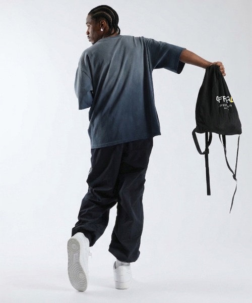 Russell Athletic(ラッセルアスレティック)の「〔BLACK LABEL〕"A-PACK" RUSSELL ATHLETIC GARMENT DYE TEE :ラッセルアスレティック別注 ガーメントダイTEE / 製品染め / ヴィンテージ加工(Tシャツ/カットソー・メンズ・スミクロ/パープル/グレイッシュブルー・MEDIUM/X-LARGE/LARGE)」の17枚目の写真