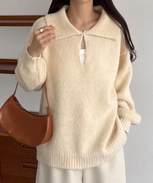 襟付きキーネックニット