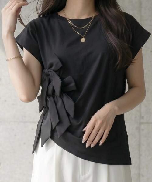 deux amour(ドゥーザムール)の「リボン付きtシャツ(Tシャツ/カットソー・レディース・ブラック/ホワイト・M~L)」の2枚目の写真