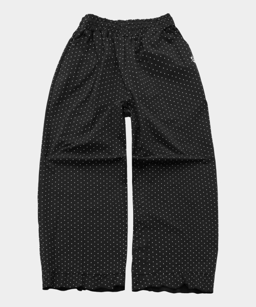 SOME PLACE(サムプレイス)の「フリルミニドットベーシックロゴストラップバンディングワイドコットンパンツ_3COLOR(その他パンツ・メンズ・ネイビー/ブラック/ホワイト・FREE)」の7枚目の写真
