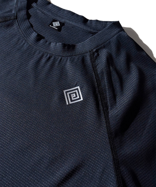 ELDORESO(エルドレッソ)の「Transform Tee / トランスフォームT(Tシャツ/カットソー・メンズ・ブラック・LARGE/MEDIUM)」の3枚目の写真