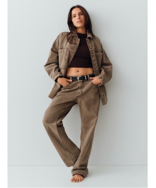 GAP(ギャップ)の「ミッドライズ ストレート テーパードデニム(デニムパンツ・レディース・ブラウン・24/25/26/28/27/30/29/23)」の7枚目の写真