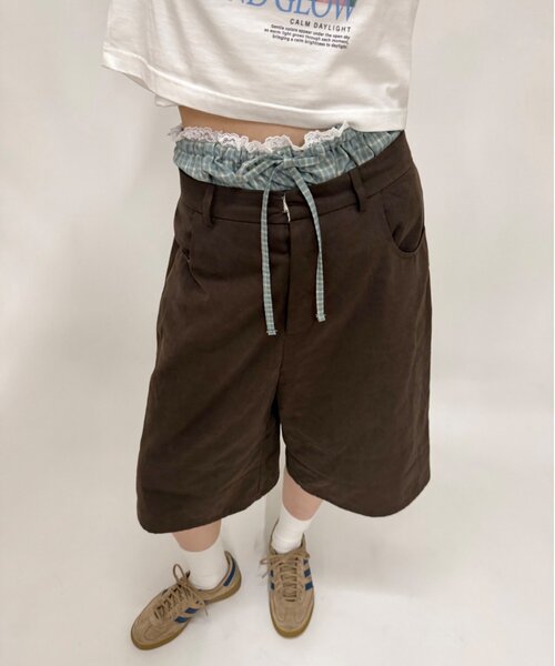 w closet(ダブルクローゼット)の「折り返しハーフパンツ(その他パンツ・レディース・ブラック/ブラウン/ブルー・SMALL/MEDIUM)」の2枚目の写真