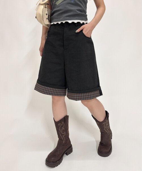 w closet(ダブルクローゼット)の「折り返しハーフパンツ(その他パンツ・レディース・ブラック/ブラウン/ブルー・SMALL/MEDIUM)」の1枚目の写真