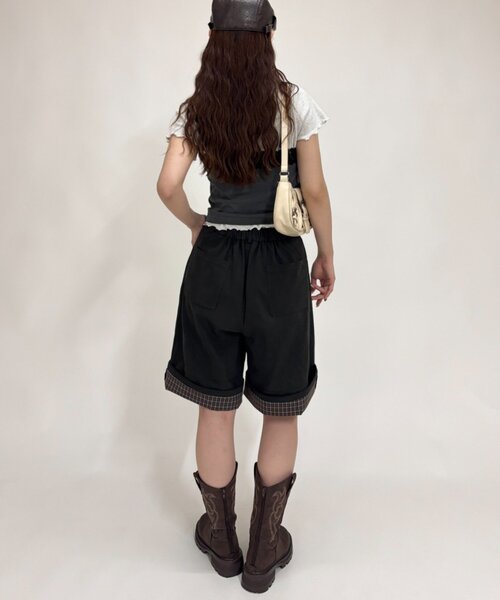 w closet(ダブルクローゼット)の「折り返しハーフパンツ(その他パンツ・レディース・ブラック/ブラウン/ブルー・SMALL/MEDIUM)」の6枚目の写真
