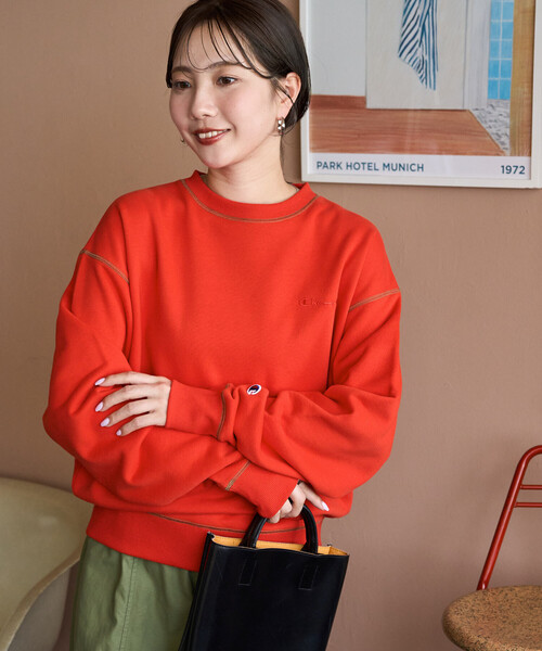 FREAK'S STORE(フリークスストア)の「限定展開 Champion × FREAK'S STORE/チャンピオン 別注 配色 ステッチ クルーネック スウェット(スウェット・レディース・ライトグレー/ブラック/レッド/ネイビー/グレー・フリ-)」の7枚目の写真