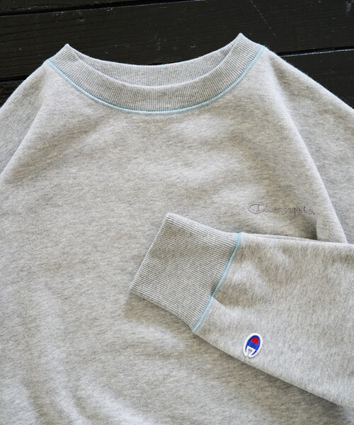 FREAK'S STORE(フリークスストア)の「限定展開 Champion × FREAK'S STORE/チャンピオン 別注 配色 ステッチ クルーネック スウェット(スウェット・レディース・ライトグレー/ブラック/レッド/ネイビー/グレー・フリ-)」の20枚目の写真