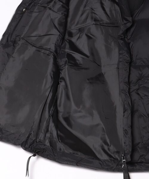 MAISON CLUB(メゾンクラブ)の「【MAISON CLUB】Tech Backpacker Down Vest / テックバックパッカーダウンベスト SNF(ダウンベスト・メンズ・ブラック/グリーン・M/L)」の4枚目の写真