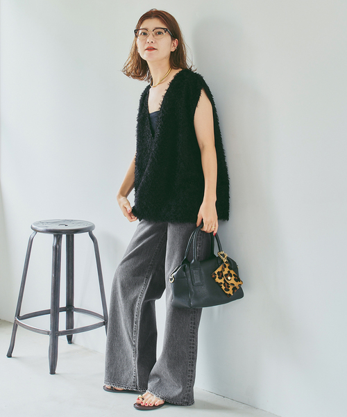 Spick & Span(スピックアンドスパン)の「AUTHEN / オーセン LAUREL WIDE BK(デニムパンツ・レディース・チャコールグレー・27/25)」の4枚目の写真