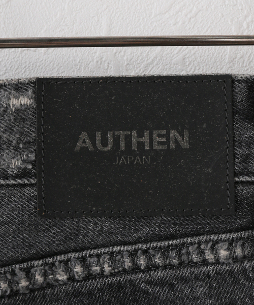 Spick & Span(スピックアンドスパン)の「AUTHEN / オーセン LAUREL WIDE BK(デニムパンツ・レディース・チャコールグレー・27/25)」の11枚目の写真