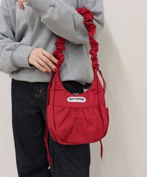 fredy emue（フレディエミュ）の「OUTDOOR PRODUCTS　Egg Shoulder Bag（ショルダーバッグ・レディース）」