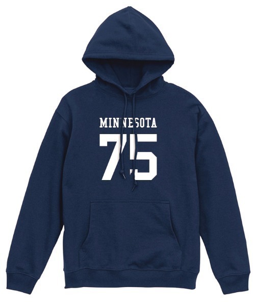 Ol' Basics(オールベーシックス)の「Ol' Basics(オール・ベーシックス) プルパーカー スウェット MINNESOTA ロゴ ナンバリング プリント 裏毛 トップス メンズ ユニセックス(パーカー・メンズ・インディゴブルー/サックスブルー/スミクロ/バーガンディー・M/L/XL)」の3枚目の写真