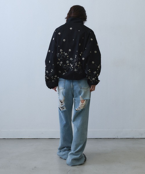 Clum（クルム）の「floral embroidery drawstring zip up jacket / フラワー刺繍ドロストジップアップジャケット（ブルゾン・レディース・ブラック・FREE）」の9枚目の写真