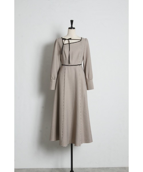 tocco closet(トッコ クローゼット)の「アシメネックリボン千鳥柄ワンピース(ワンピース・レディース・ブラック/ブラウン・M)」の21枚目の写真