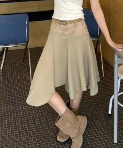 SHERU(シェル)の「ウエストチェック切り替えアシメフレアスカート(スカート・レディース・ダークグレー/ベージュ・M)」の6枚目の写真