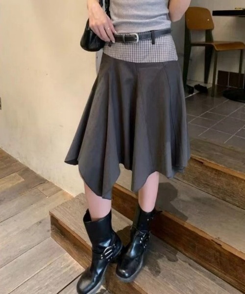 SHERU(シェル)の「ウエストチェック切り替えアシメフレアスカート(スカート・レディース・ダークグレー/ベージュ・M)」の7枚目の写真