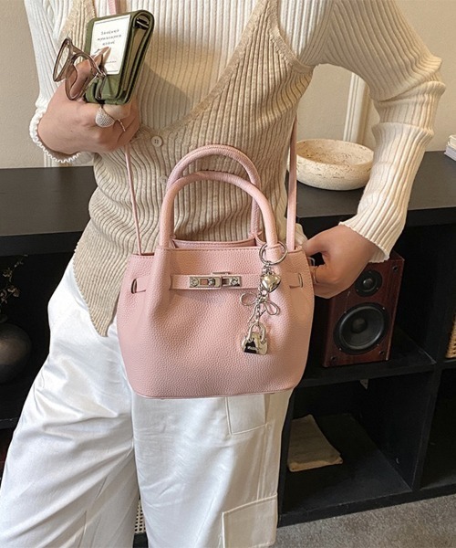 ReRe(リリ)の「2wayベルトデザインミニハンドバッグ(ハンドバッグ・レディース・ピンク/カーキ/ブラック/ダークブラウン/オフホワイト・FREE)」の16枚目の写真