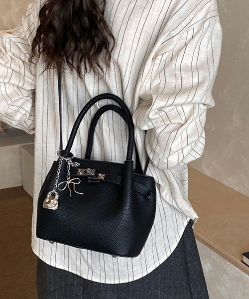 ReRe(リリ)の「2wayベルトデザインミニハンドバッグ(ハンドバッグ・レディース・ピンク/カーキ/ブラック/ダークブラウン/オフホワイト・FREE)」の21枚目の写真