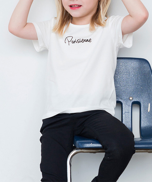 BRANSHES(ブランシェス)の「シンプルロゴプリントTシャツ(Tシャツ/カットソー・キッズ・ブラック/オフホワイト・100cm/110cm/120cm/90cm/130cm/140cm)」の1枚目の写真