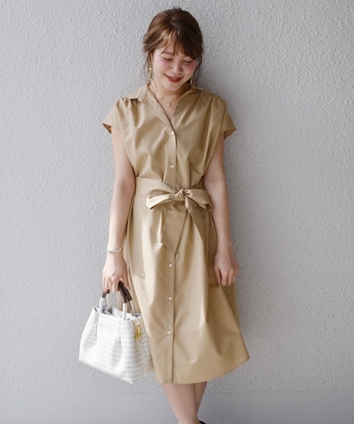 SHIPS for women(シップスフォーウィメン)の「タイプライターシャツワンピースbeige/navy(シャツワンピース・レディース・コバルトブルー/ベージュ/ベージュ系その他・36/38)」の2枚目の写真