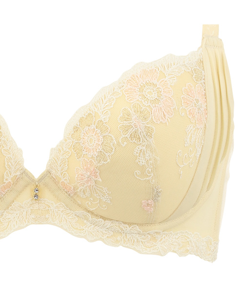 Triumph(トリンプ)の「天使のブラ スリムライン454 ブラジャー2【DEFカップ】TR454 WHU2(ブラジャー・レディース・クリーム・D65/D70/D75/E65/E70/E75/F70/F75/D80/E80/E85/D85)」の5枚目の写真