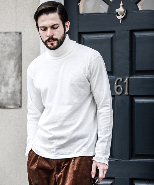 MR.OLIVE（ミスターオリーブ）の「BRAZILIAN COTTON PLAIN STITCH / ONE POINT TURTLE NECK CUT&SEWN（Tシャツ/カットソー・メンズ・ブラック/ネイビー/ブラウン/グレー/オフホワイト・SMALL/MEDIUM/LARGE/X-LARGE）」の2枚目の写真