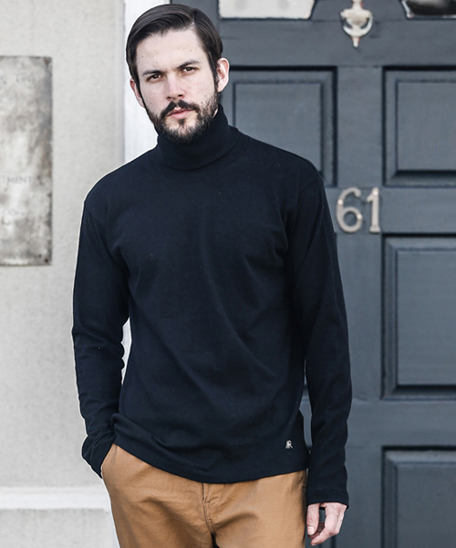MR.OLIVE（ミスターオリーブ）の「BRAZILIAN COTTON PLAIN STITCH / ONE POINT TURTLE NECK CUT&SEWN（Tシャツ/カットソー・メンズ・ブラック/ネイビー/ブラウン/グレー/オフホワイト・SMALL/MEDIUM/LARGE/X-LARGE）」の3枚目の写真