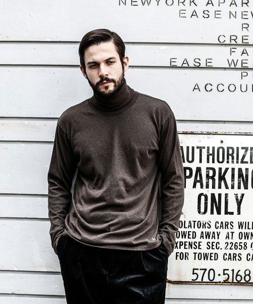 MR.OLIVE（ミスターオリーブ）の「BRAZILIAN COTTON PLAIN STITCH / ONE POINT TURTLE NECK CUT&SEWN（Tシャツ/カットソー・メンズ・ブラック/ネイビー/ブラウン/グレー/オフホワイト・SMALL/MEDIUM/LARGE/X-LARGE）」の19枚目の写真