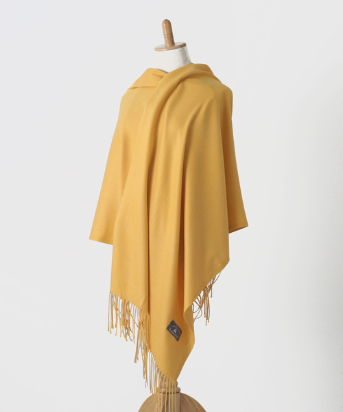 Jubilee Fabric（ジュビリーファブリック）の「大判ストール　スムースマテリアル（ストール/ショール・レディース・レッド/キャメル/ワイン/バーガンディー/ベージュ/マスタード/ピンク/ライトピンク/ホワイト/オフホワイト/アイボリー/ダークベージュ/チェリーピンク・FREE）」の16枚目の写真