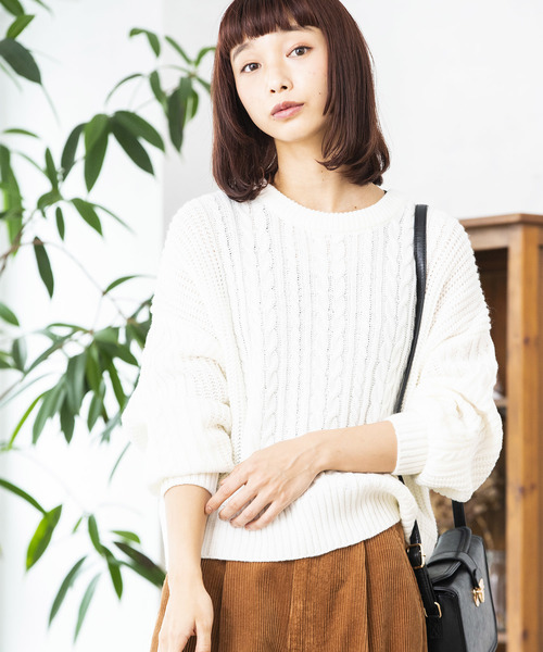 WEGO（ウィゴー）の「WEGO/ケーブルニット（ニット/セーター・レディース・ダークグリーン/ブラウン/アイボリー/マスタード/杢グレー/ライトピンク/ワイン/ライトベージュ/パープル・FREE）」の2枚目の写真