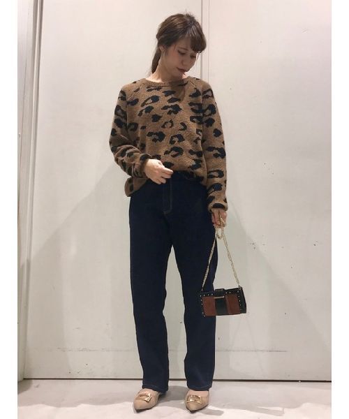 Editt by YECCA VECCA(エディットバイイェッカヴェッカ)の「・レオパードニットプルオーバー(ニット/セーター・レディース・ベージュ/グレー・FREE)」の1枚目の写真