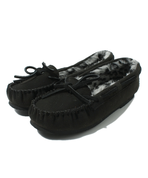 NANO universe（ナノユニバース）の「MINNETONKA/Synthetic Kimmy     Dlipper（モカシン/デッキシューズ・レディース・ダークブラウン/ブラック/キャメル・8/6/7）」の12枚目の写真