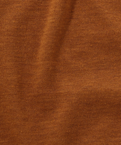 SHIPS JET BLUE（シップスジェットブルー）の「SHIPS JET BLUE:《洗える》リネンストレッチ ニットTシャツ（ニット/セーター・メンズ・ブラック/オリーブ/グレー/レンガ・MEDIUM/LARGE/SMALL/X-SMALL）」の15枚目の写真