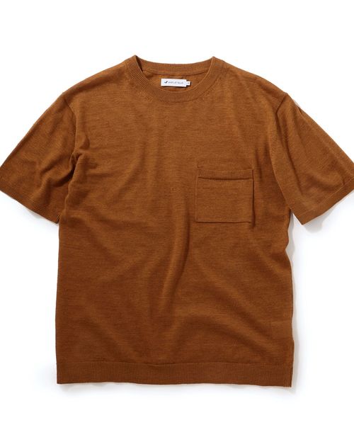 SHIPS JET BLUE（シップスジェットブルー）の「SHIPS JET BLUE:《洗える》リネンストレッチ ニットTシャツ（ニット/セーター・メンズ・ブラック/オリーブ/グレー/レンガ・MEDIUM/LARGE/SMALL/X-SMALL）」の19枚目の写真