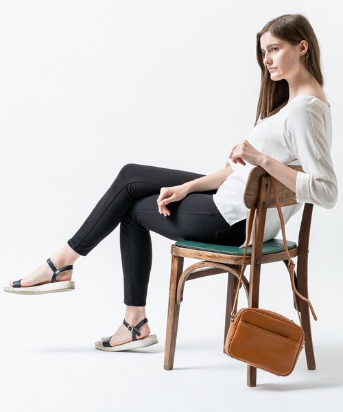 MURA（ムラ）の「コンパクト レザー ミニショルダーバッグ（ショルダーバッグ・レディース・ホワイト/ブラック/グレー/レッド/キャメル・FREE）」の15枚目の写真