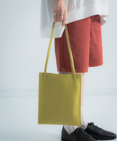 Libra Cue(リブラ キュー)の「【Libra】ミニスクエアBAG(トートバッグ・レディース・ブラック/カーキ/イエロー/アイボリー・FREE)」の4枚目の写真