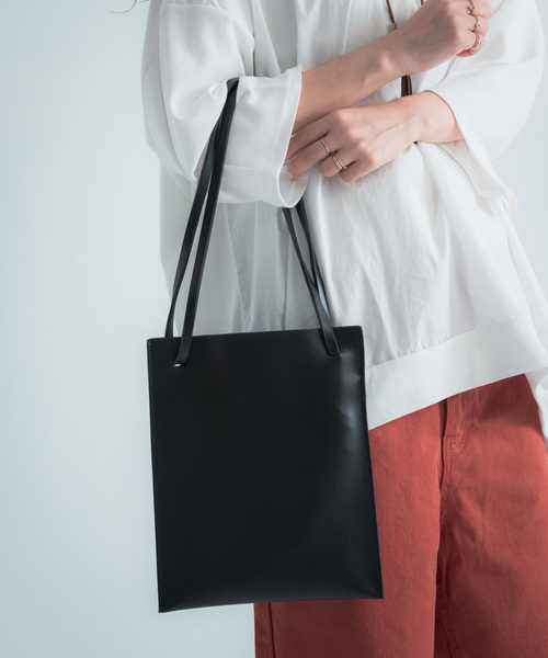 Libra Cue(リブラ キュー)の「【Libra】ミニスクエアBAG(トートバッグ・レディース・ブラック/カーキ/イエロー/アイボリー・FREE)」の1枚目の写真