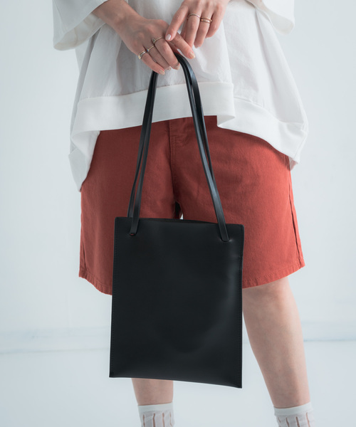 Libra Cue(リブラ キュー)の「【Libra】ミニスクエアBAG(トートバッグ・レディース・ブラック/カーキ/イエロー/アイボリー・FREE)」の6枚目の写真