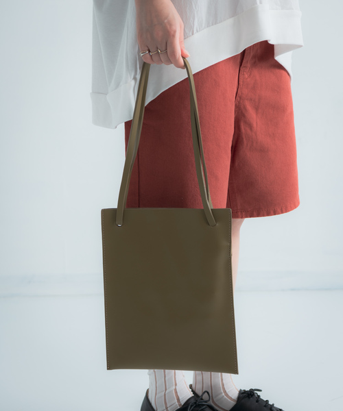 Libra Cue(リブラ キュー)の「【Libra】ミニスクエアBAG(トートバッグ・レディース・ブラック/カーキ/イエロー/アイボリー・FREE)」の8枚目の写真