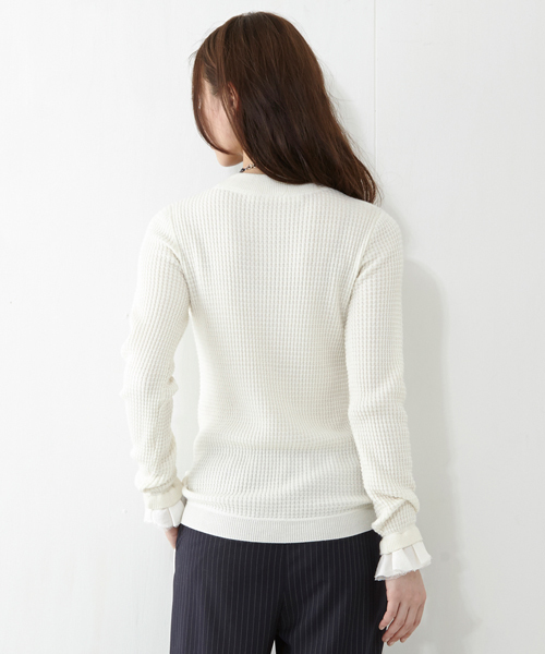 Ray BEAMS(レイビームス)の「Ray BEAMS / ワッフル編み フリルカフス ハイネック(ニット/セーター・レディース・オフホワイト/ライトグレー/ネイビー・ONE SIZE)」の8枚目の写真