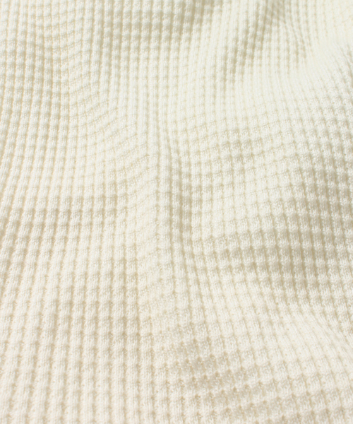 Ray BEAMS(レイビームス)の「Ray BEAMS / ワッフル編み フリルカフス ハイネック(ニット/セーター・レディース・オフホワイト/ライトグレー/ネイビー・ONE SIZE)」の11枚目の写真