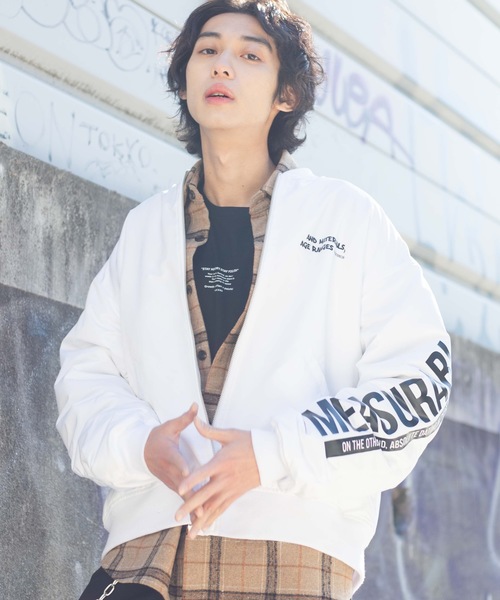 WEGO（ウィゴー）の「WEGO/PhotographMA-1（MA-1・メンズ・ホワイト/ブラック/パープル/ブラック系その他・MEDIUM/LARGE）」の2枚目の写真