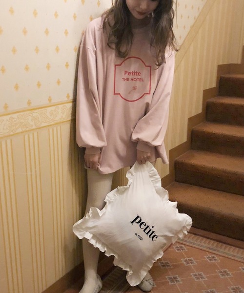 one after another NICE CLAUP(ワンアフターアナザーナイスクラップ)の「【petite by niceclaup】プリントアソートスウェット(スウェット・レディース・オフホワイト/ブラック/ライトブルー/ピンク・FREE)」の5枚目の写真