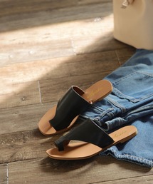 SESTO | 親指トングのスクエアトゥフラットサンダル/スリッパサンダル※(サンダル)