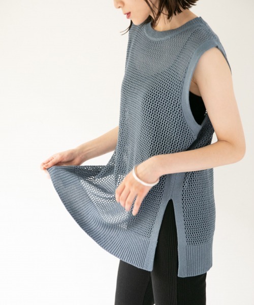 LOWRYS FARM（ローリーズファーム）の「メッシュベスト　891735（ベスト・レディース・ダークブラウン/オフホワイト/ブルー・FREE）」の4枚目の写真
