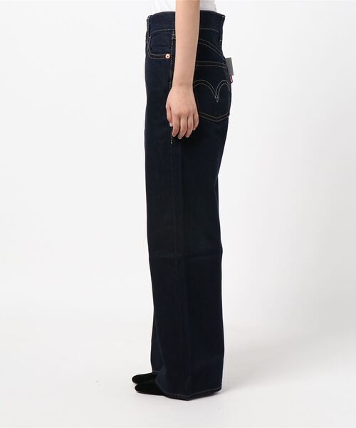 Levi's（リーバイス）の「【Levi's】【ライトオン限定】「TYPE1」 ハイルーズデニムパンツ（デニムパンツ・レディース・ノンウォッシュ・28inch/25inch/27inch/26inch）」の3枚目の写真