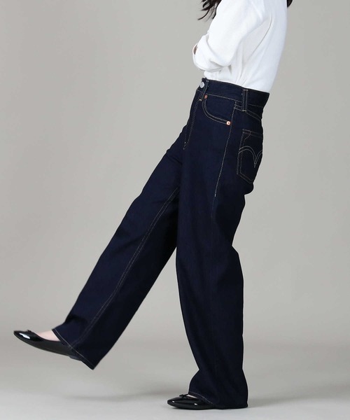 Levi's（リーバイス）の「【Levi's】【ライトオン限定】「TYPE1」 ハイルーズデニムパンツ（デニムパンツ・レディース・ノンウォッシュ・28inch/25inch/27inch/26inch）」の6枚目の写真