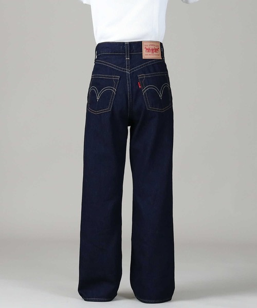Levi's（リーバイス）の「【Levi's】【ライトオン限定】「TYPE1」 ハイルーズデニムパンツ（デニムパンツ・レディース・ノンウォッシュ・28inch/25inch/27inch/26inch）」の11枚目の写真